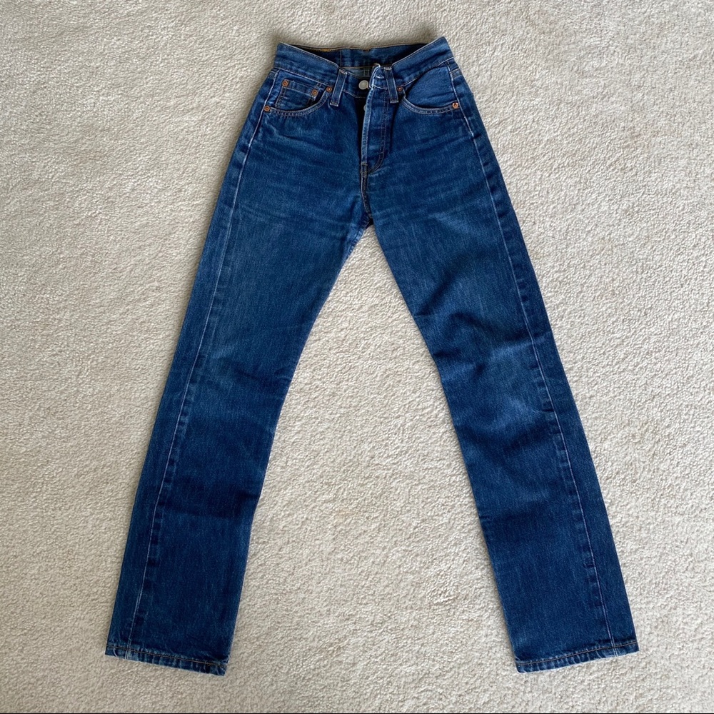 Vintage Levi’s 501 in size 23!